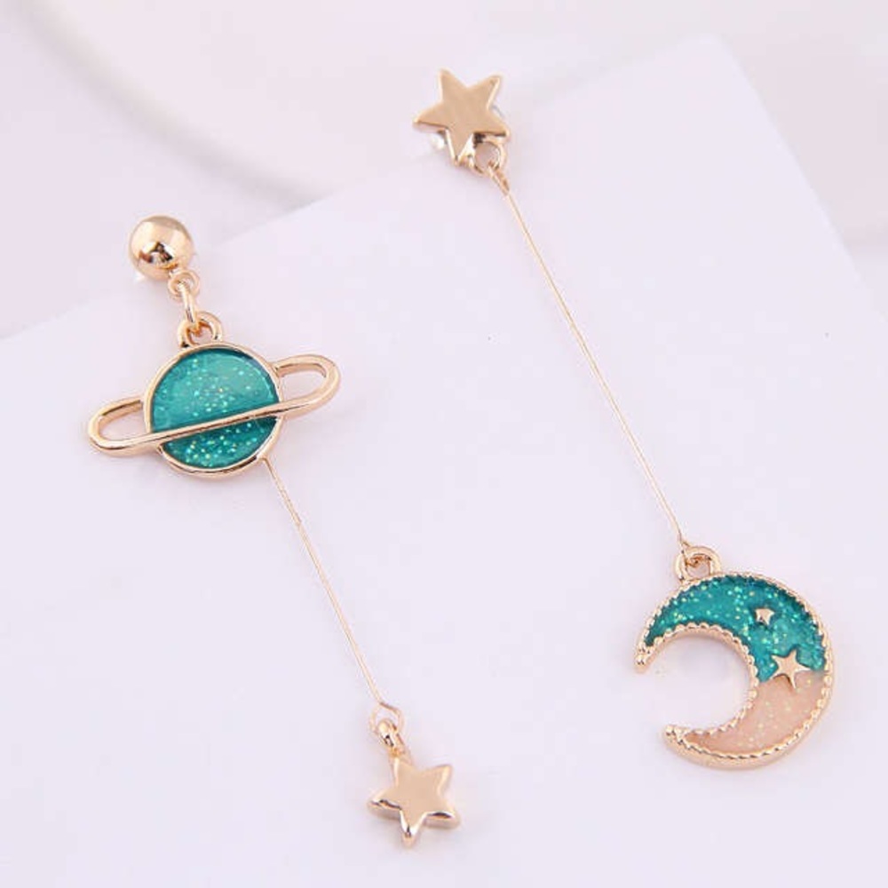 ✨NEW!✨ Asymmetrical Star Planet Dangle Earrings!
